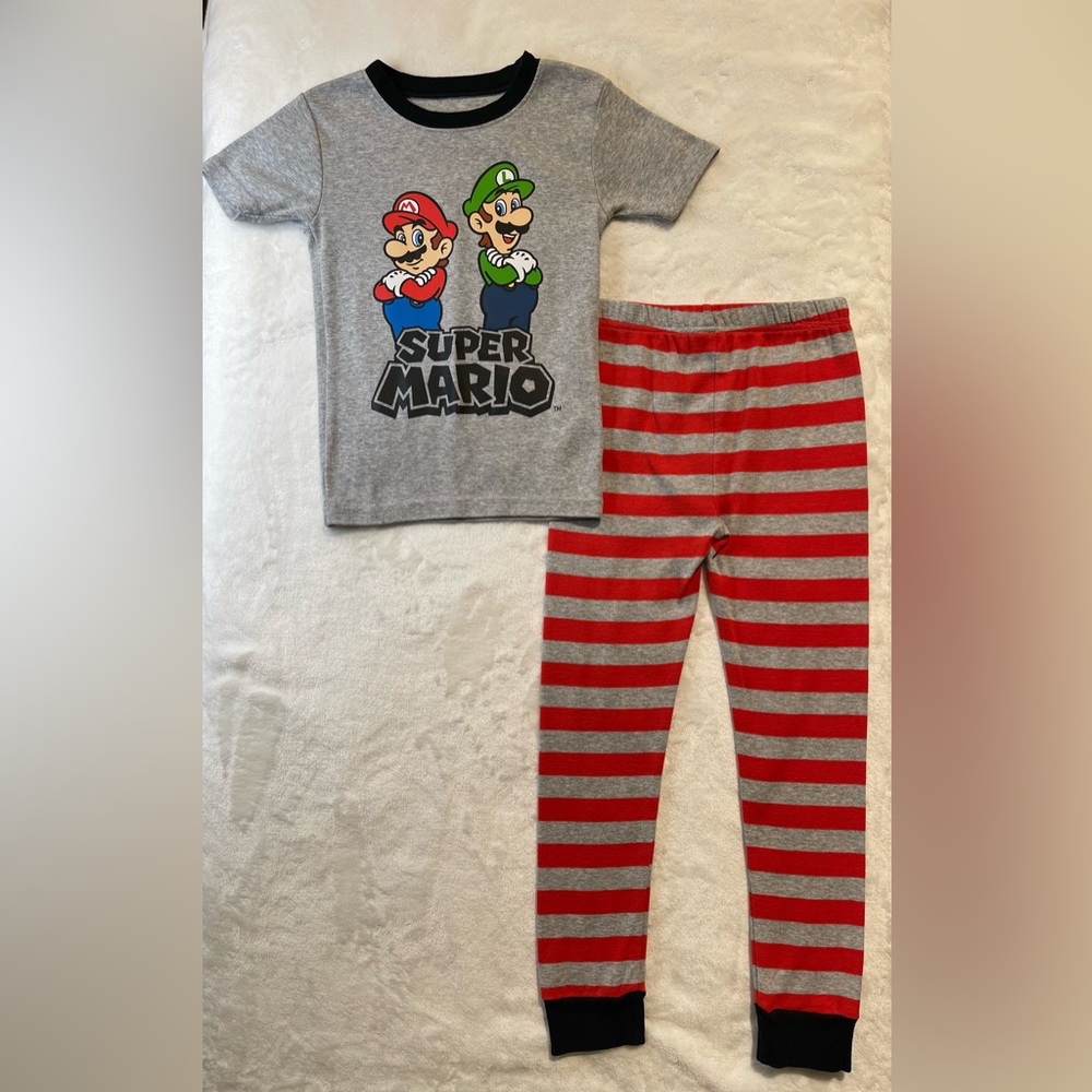 Carter's Super Mario Kids Pajama Set - Gray and Red Boys Size 5